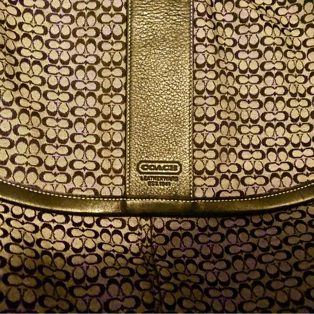 Coach Signature Canvas Messenger Bag in Black and Grey